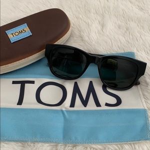 TOMS GIGI polarized sunglasses black